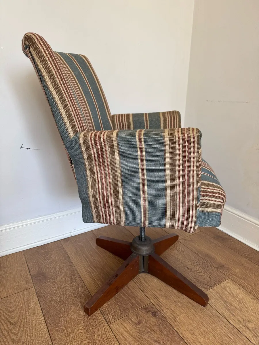Vintage Swivel Office Chair - Image 3