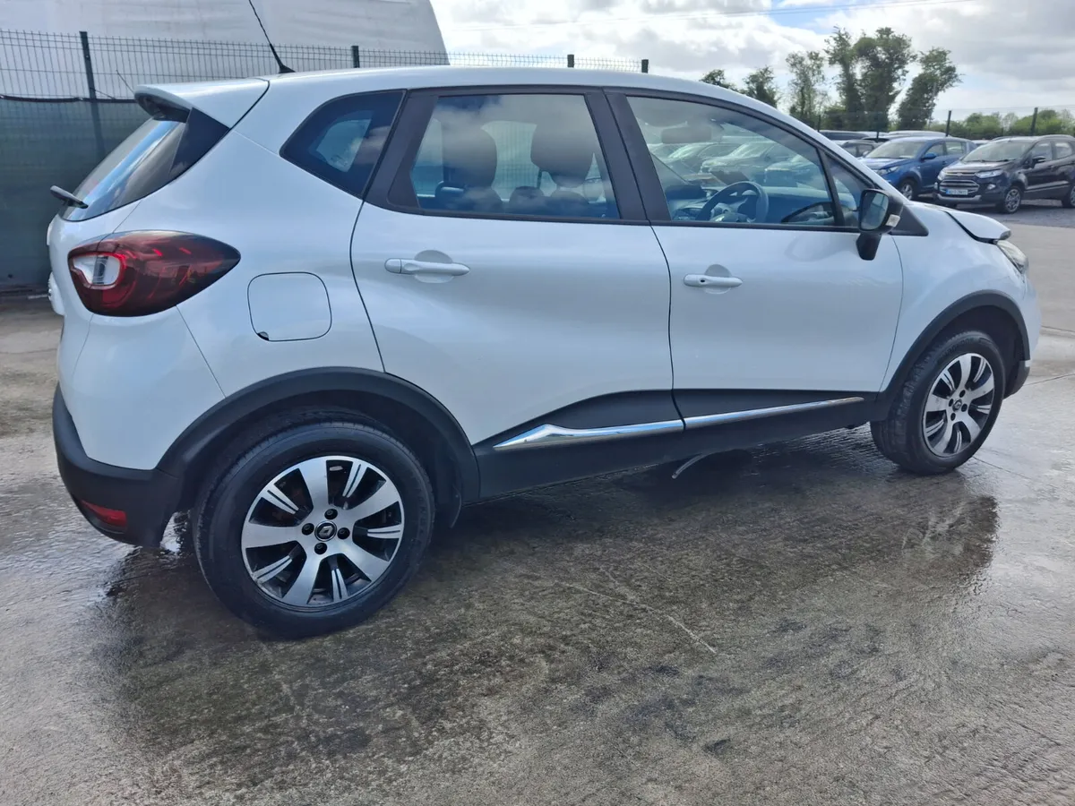 2019 Renault Captur 1.5 Diesel - Image 3