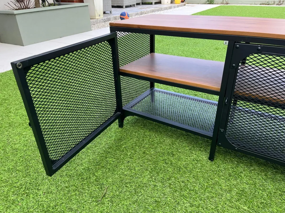 Rustic style TV Bench - Image 2