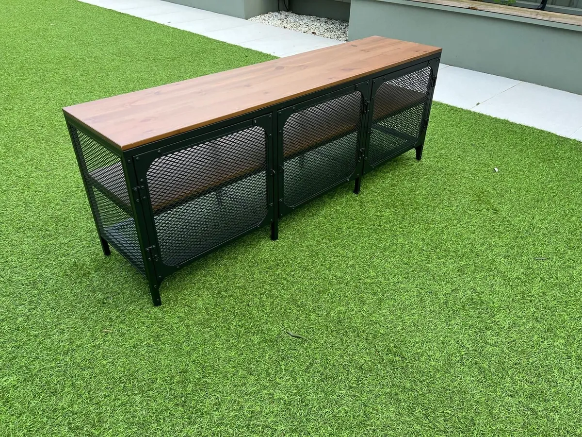 Rustic style TV Bench - Image 3