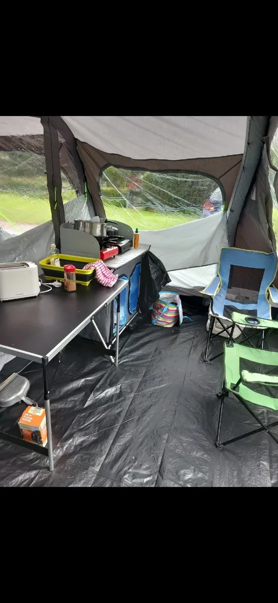 Tent - Image 3