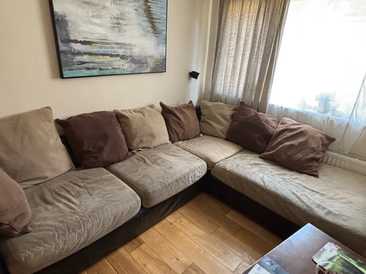 sofa - Image 3