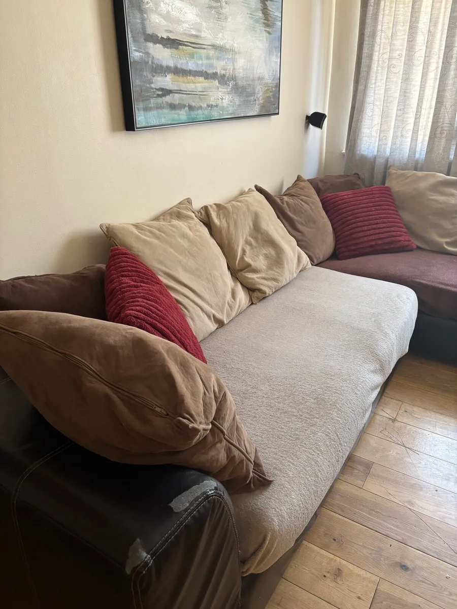 sofa - Image 1