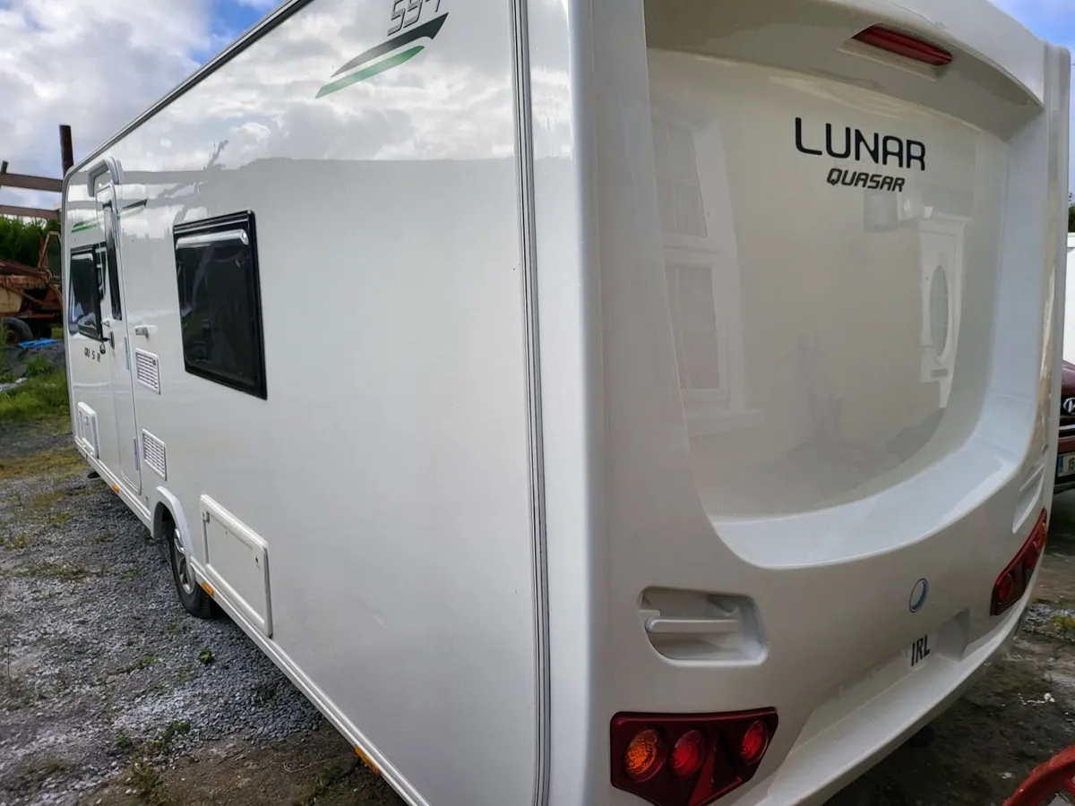 BEST VALUE 2019 CARAVAN 2 SINGLE BEDS END BATHROOM - Image 2