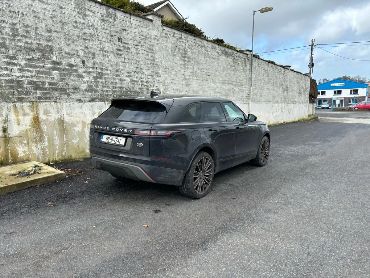181 Range Rover Velar - Image 2