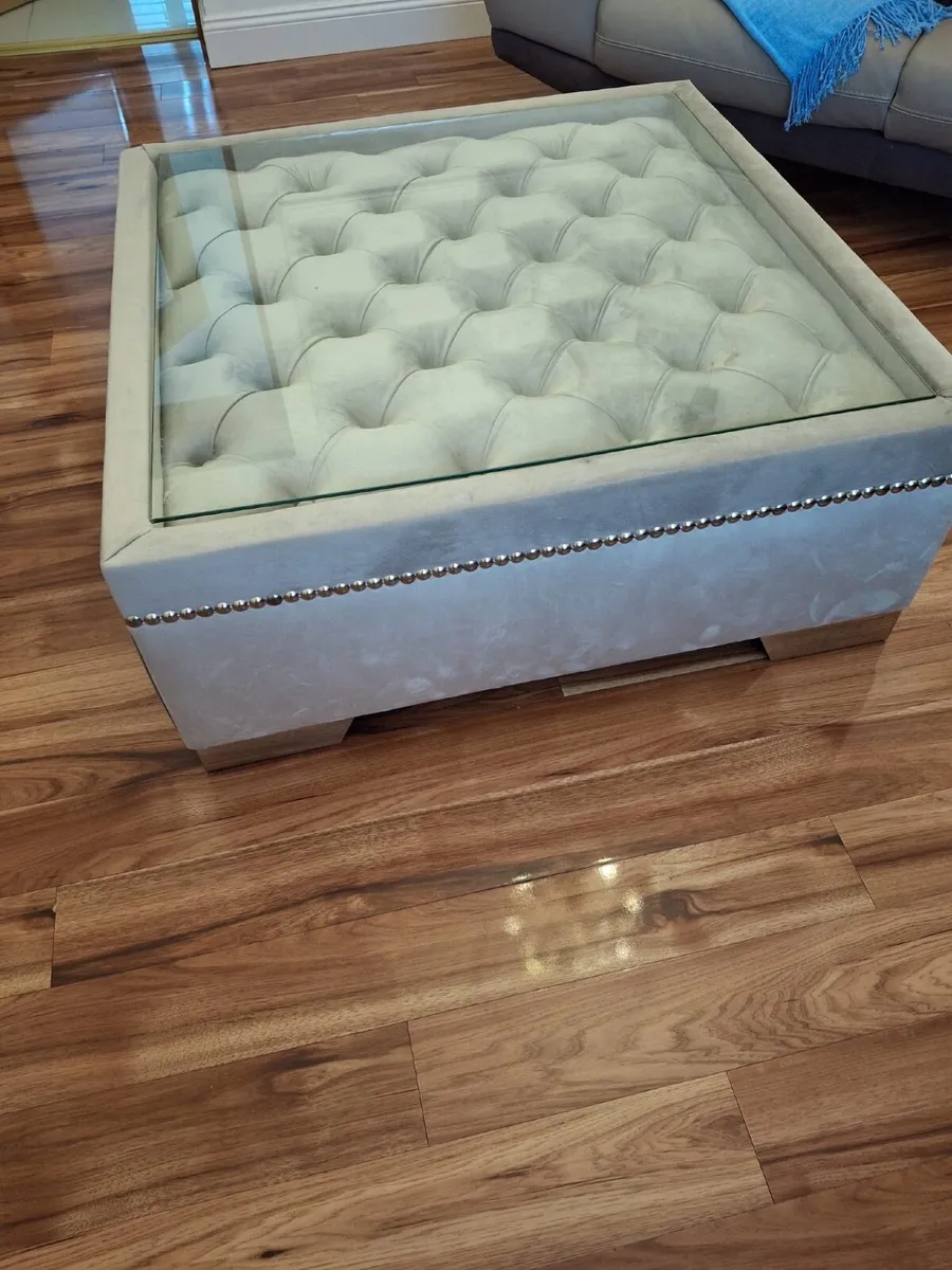 Pouf - Image 1