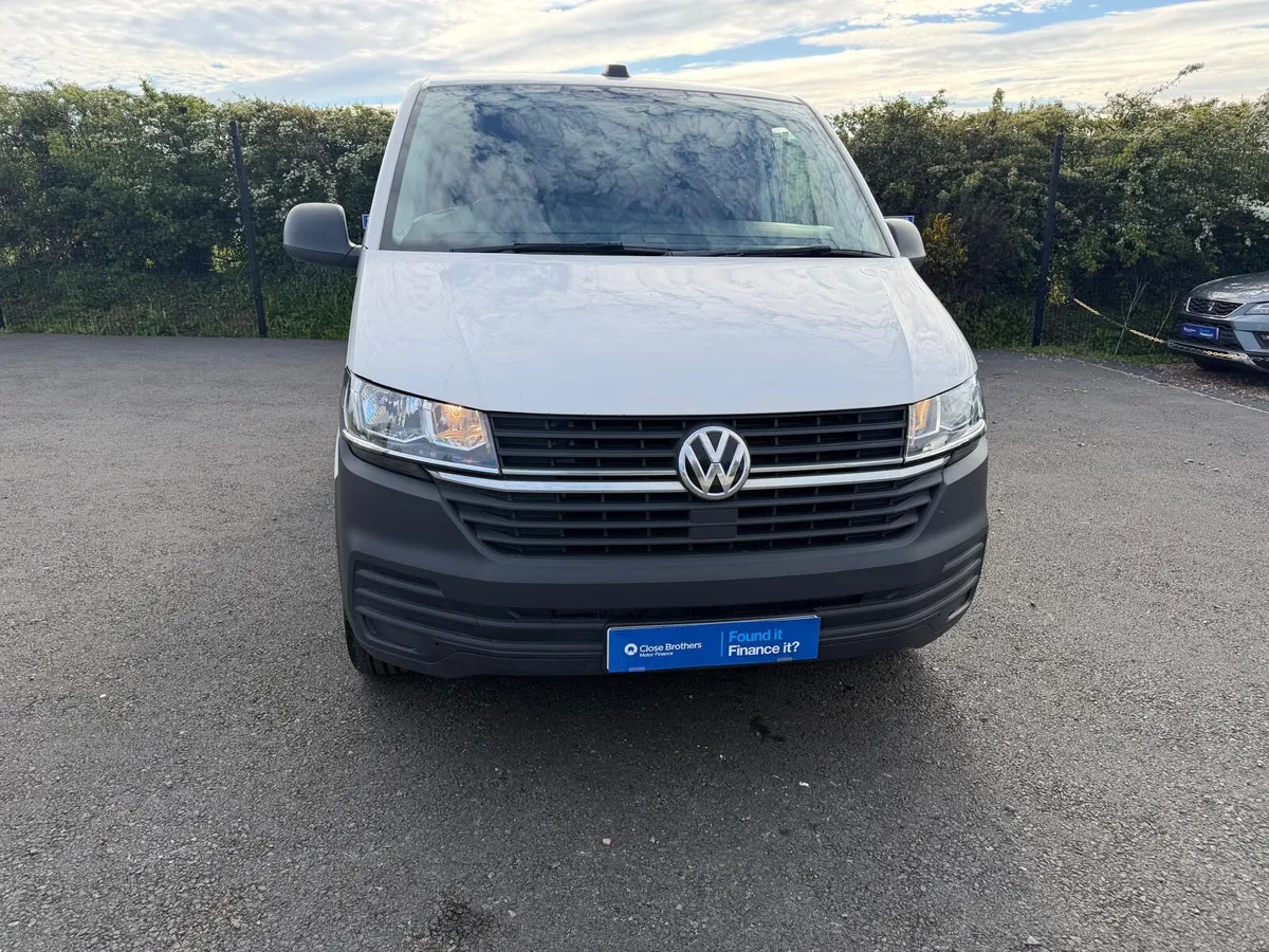 Volkswagen Transporter Automatic- HIGH SPEC - Image 3