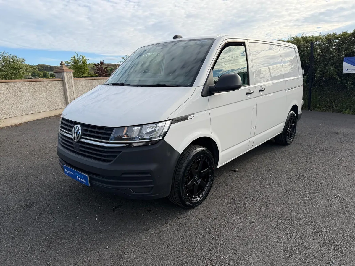 Volkswagen Transporter Automatic- HIGH SPEC - Image 2