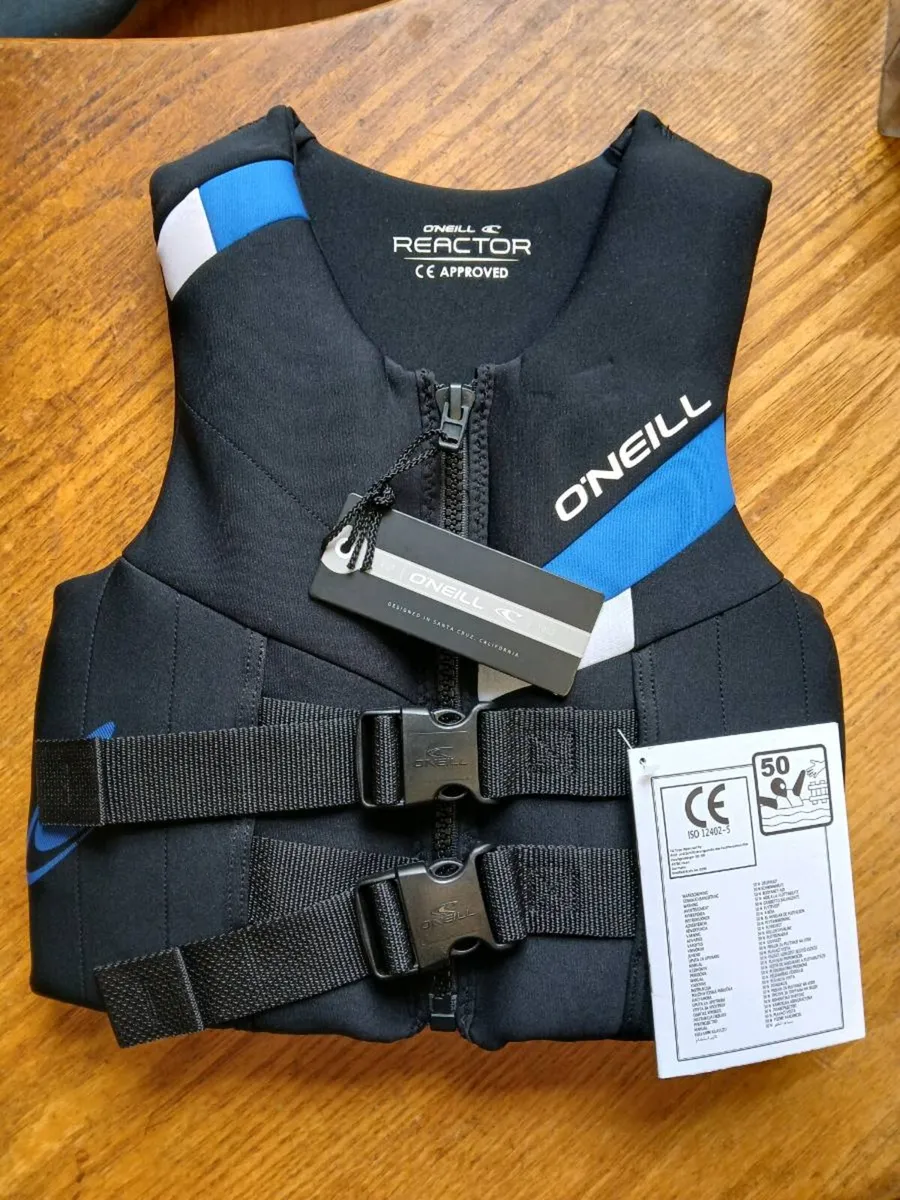 Sale, new O'Neill buoyancy aids,50N,  CE certified - Image 3