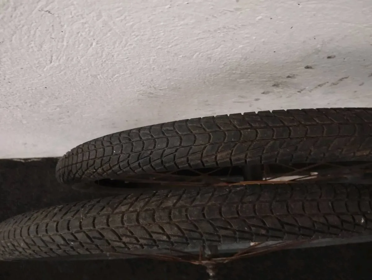 24inch wheels and tyres - Image 2