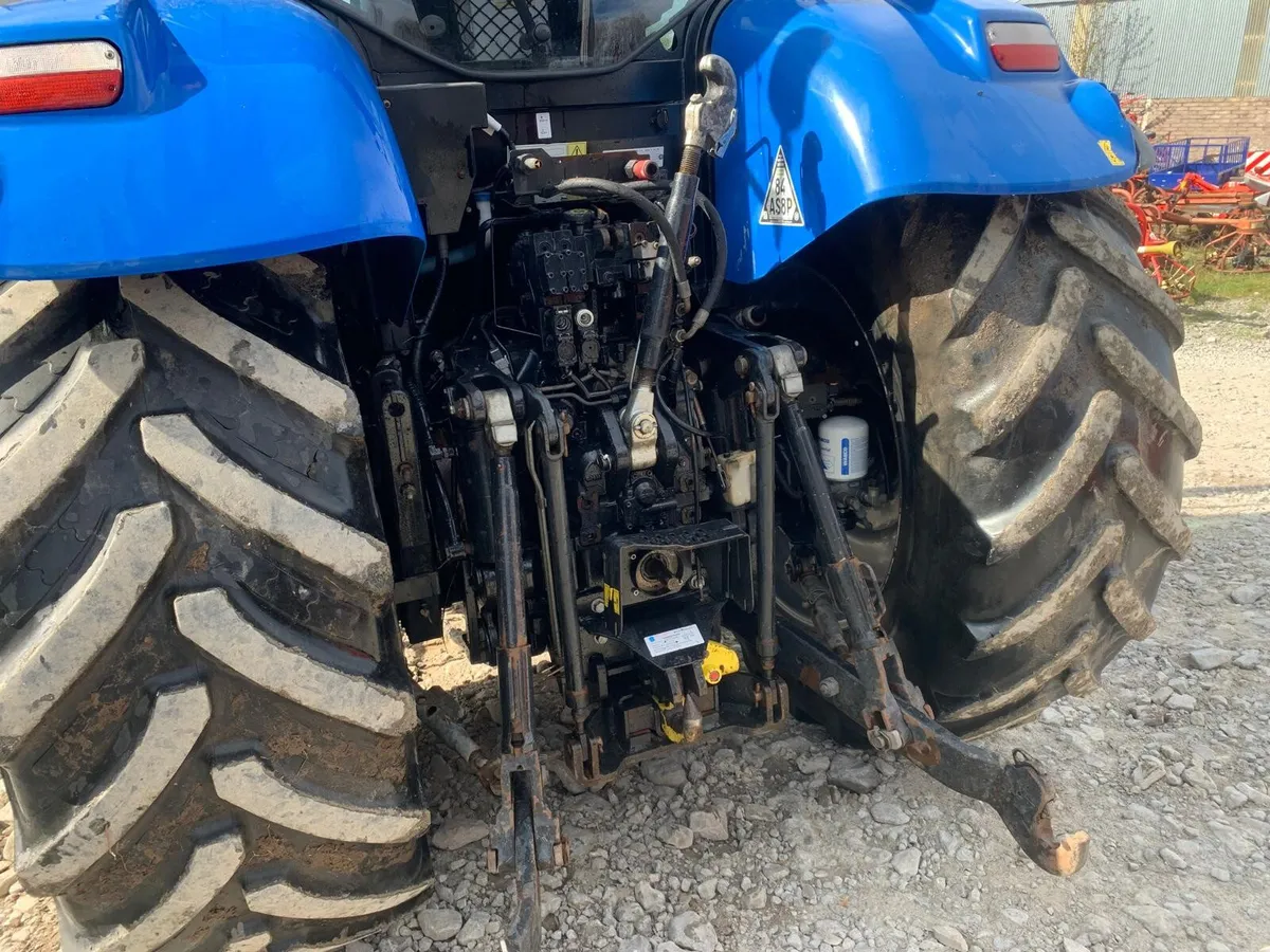 NEW HOLLAND T7.230 VARIO AUTO COMMAND, 4936 HRS - Image 3