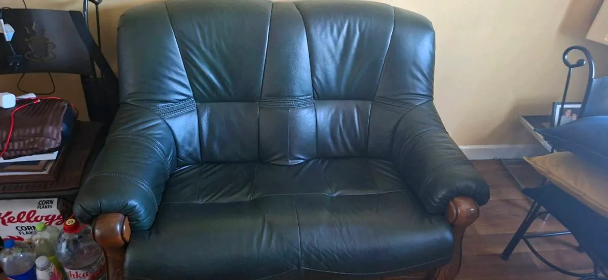 Suite furniture 2 peace 1 arm chair and 2 seater - Image 2