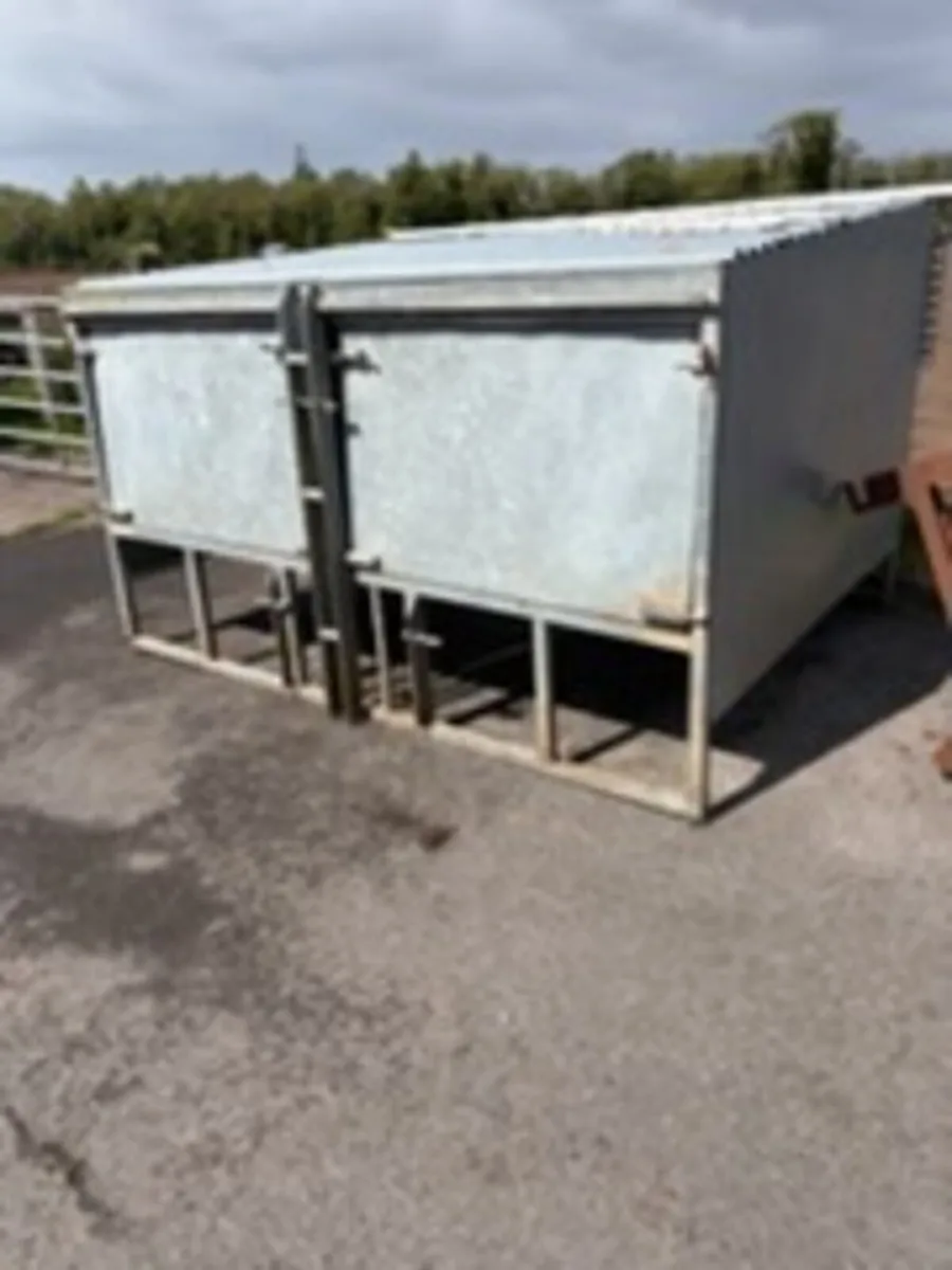 Calf creep feeder - Image 1