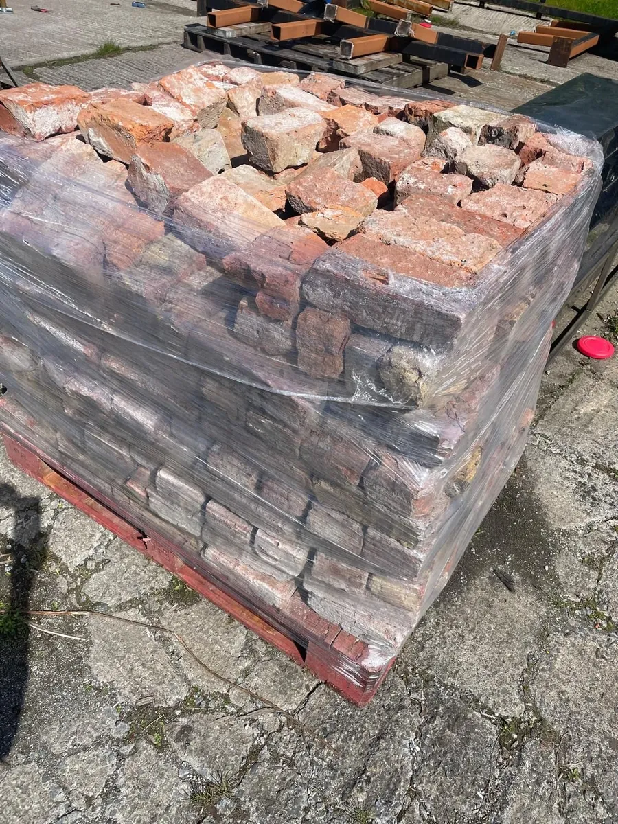 Red Reclaimed Brick - Image 4