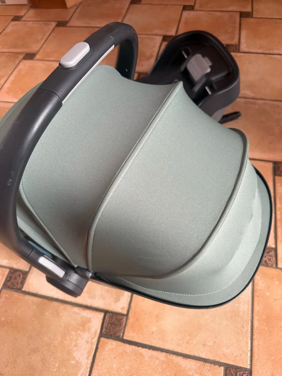 UPPAbaby Mesa car seat - Image 3