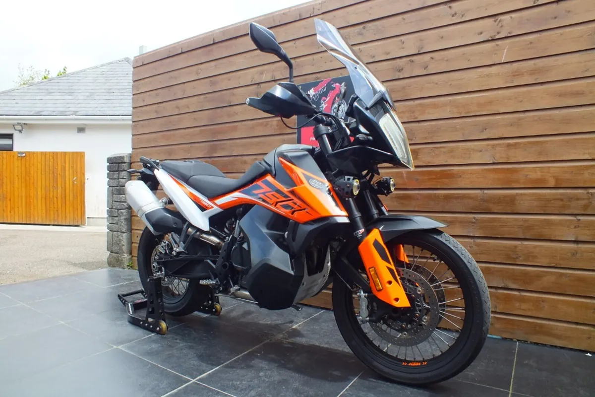 2019 KTM 790 Adv ( Low Miles & Mint) - Image 2