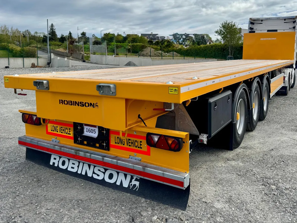 New unused Robinson flat trailer - Image 2