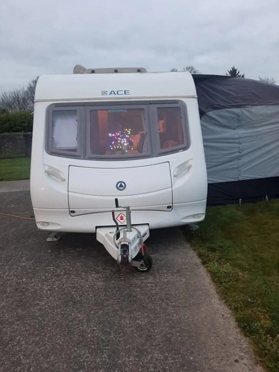 Caravan - Image 1