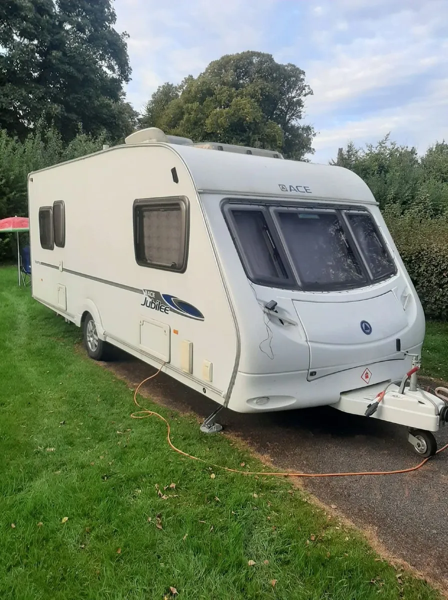 Caravan - Image 2