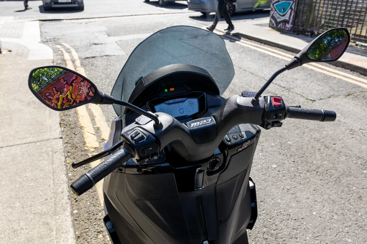 Piaggio MP3 310cc - Image 3