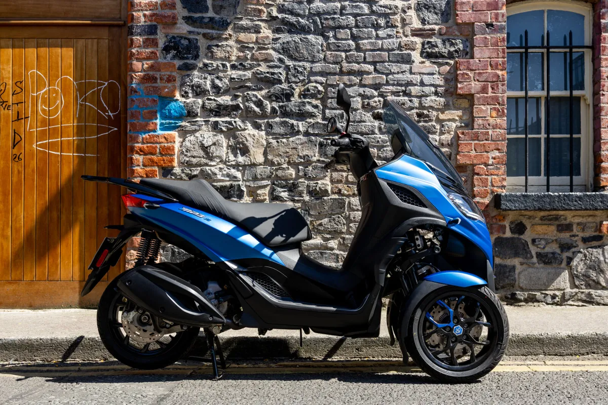 Piaggio MP3 310cc - Image 1