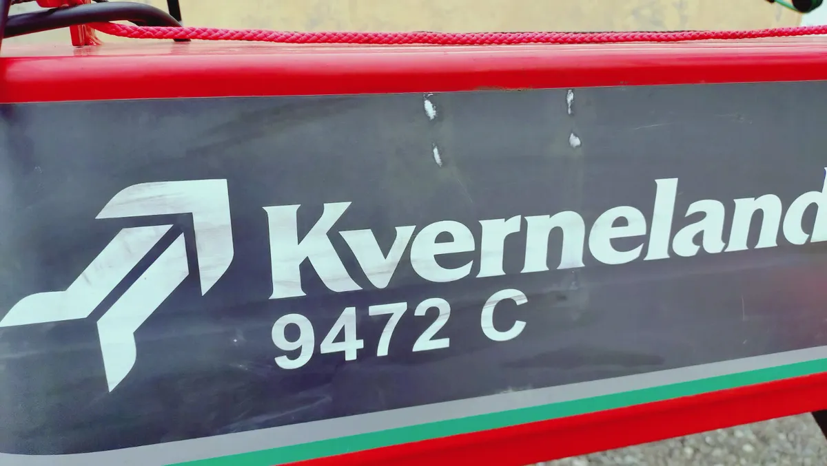 Kverneland 9572 Twin Rotor Rake - Image 2