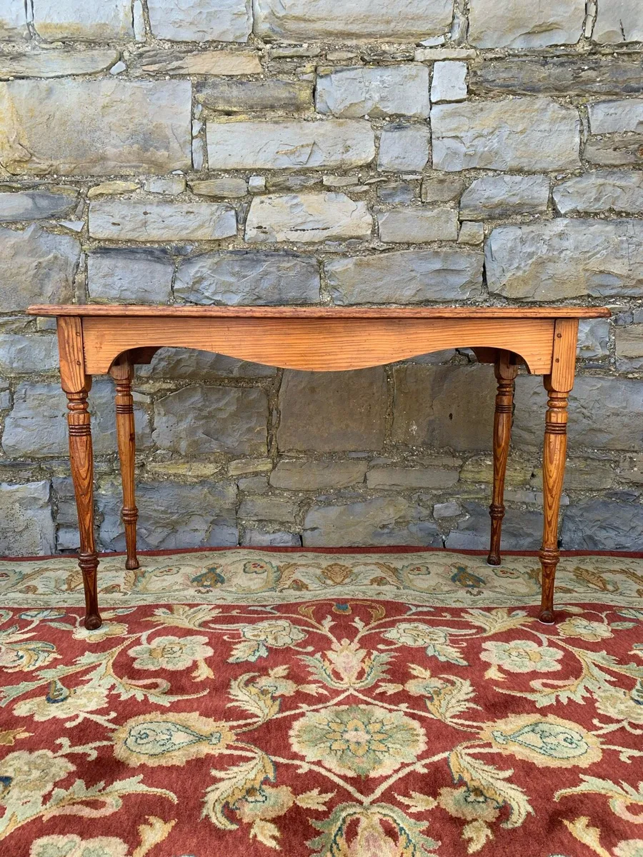 Victorian country table in solid pitch pine. - Image 1