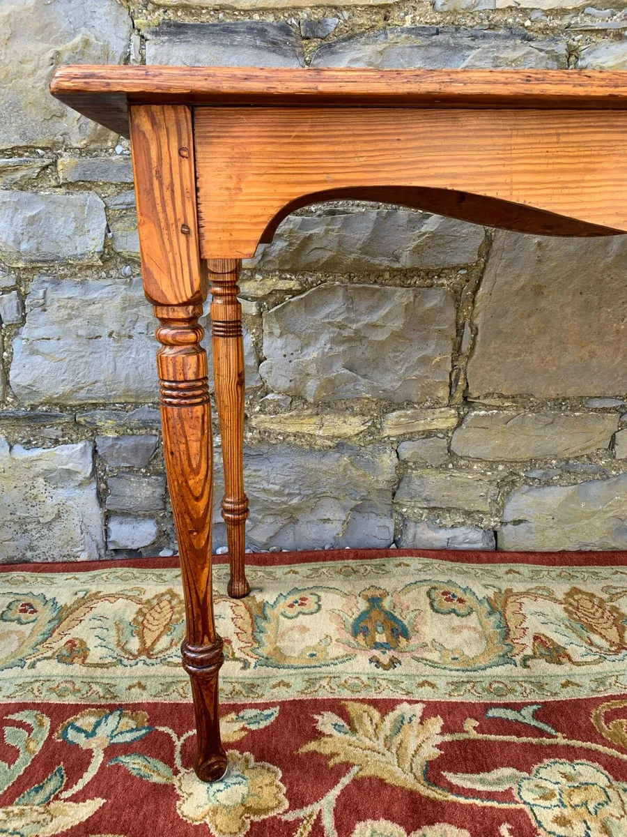 Victorian country table in solid pitch pine. - Image 2