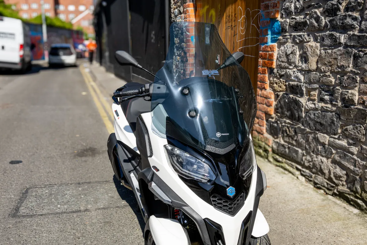 Piaggio MP3 400cc - Image 4