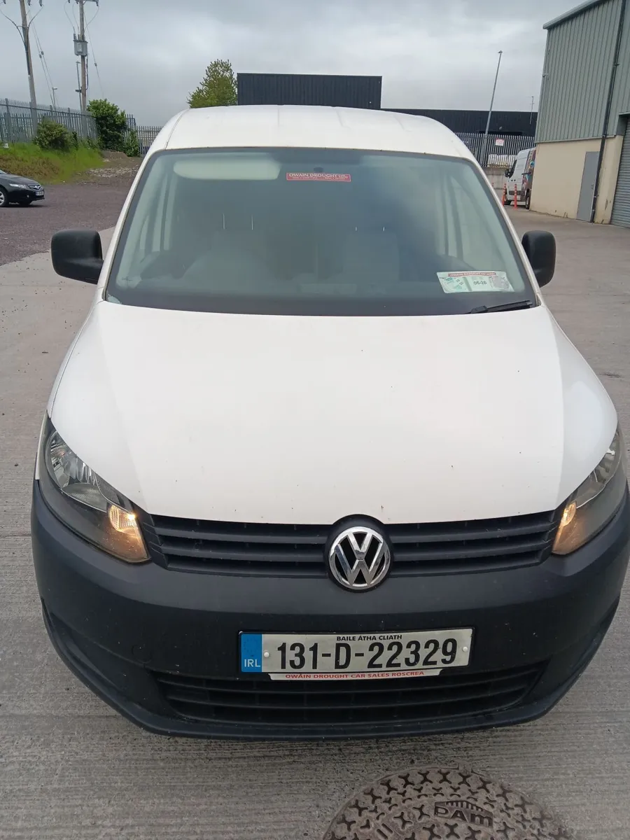 Volkswagen Caddy 2013 - Image 2