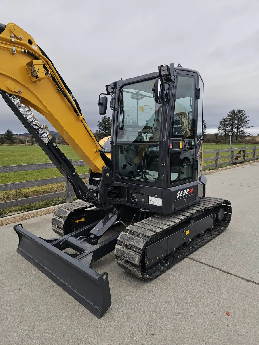 SHANTUI SE58 EXCAVATOR - Image 2