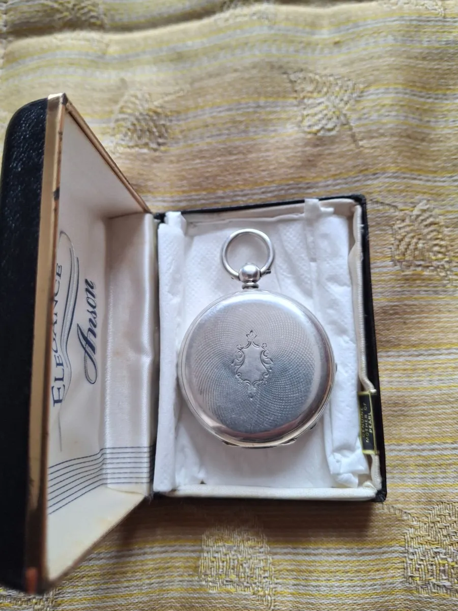ANTIQUE POCKET WATCH - Image 3