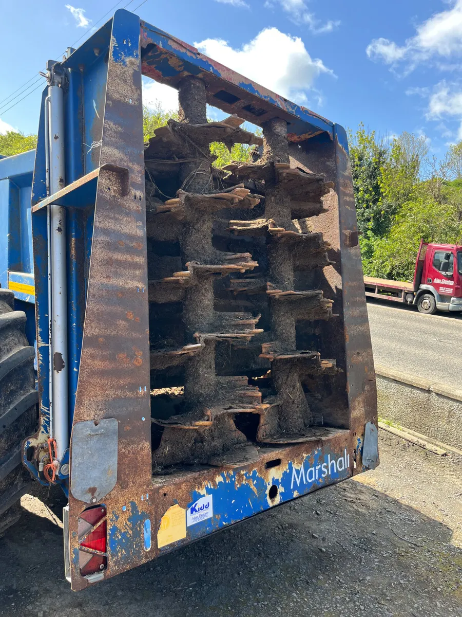 Used 2020 Marshall 1500 Vesuvius Muckspreader - Image 4
