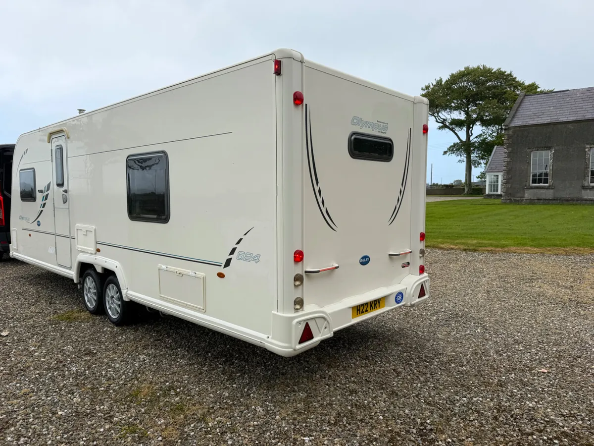 Bailey 4 berth fixed bed - Image 4