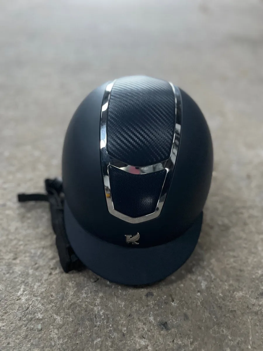 Horse helmets - Image 1