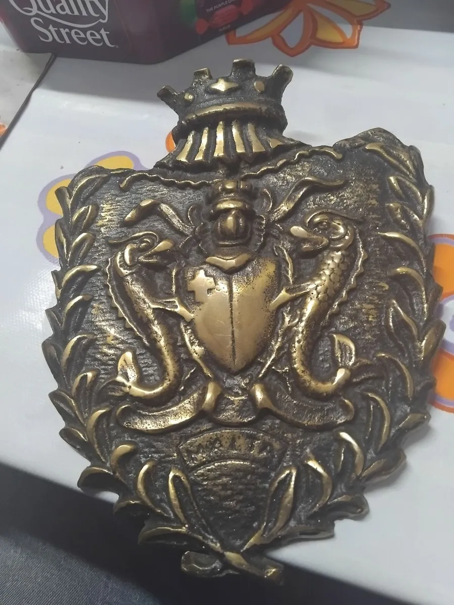 1964 gold malta coat of arms - Image 1