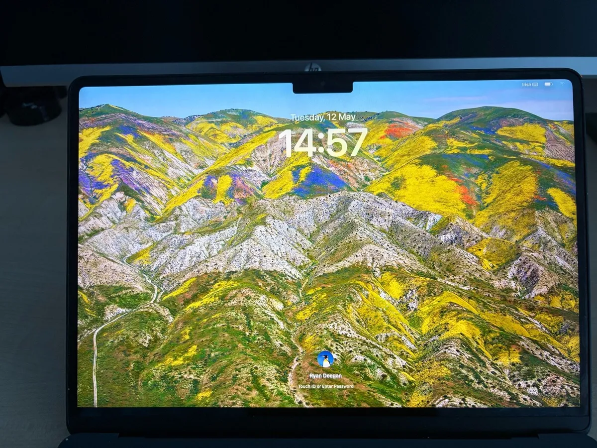 MacBook Air 2024 13.6 M3 Midnight Blue - Image 2