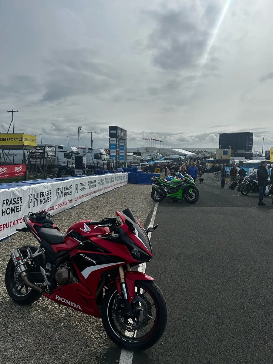 2022 honda cbr500r - Image 2