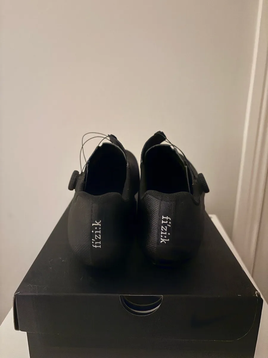Fizik Cycling shoes - Image 3