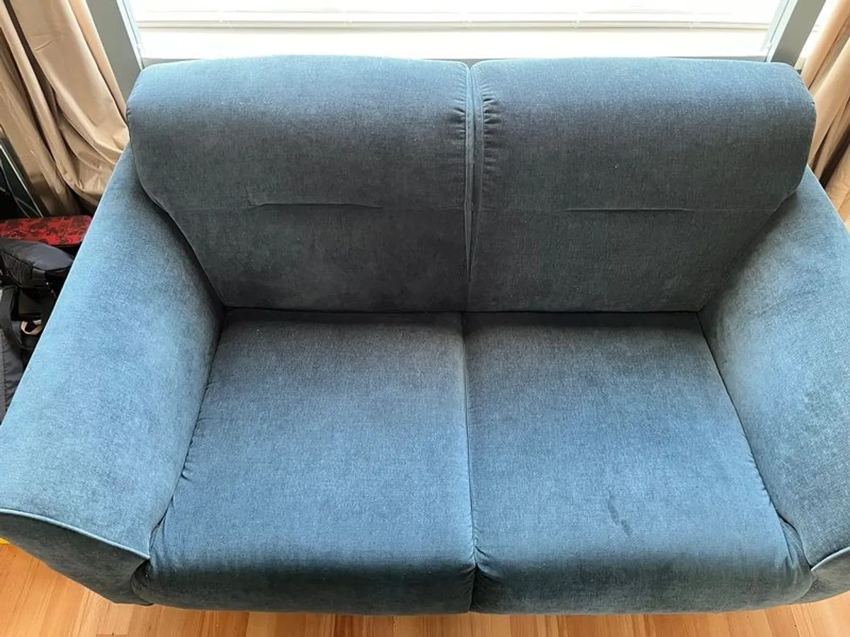 Two Seater Sofa Blue Like new - Image 3