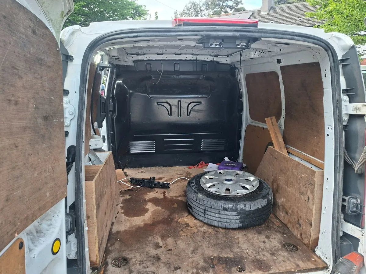 Ford Transit 2018 - Image 4
