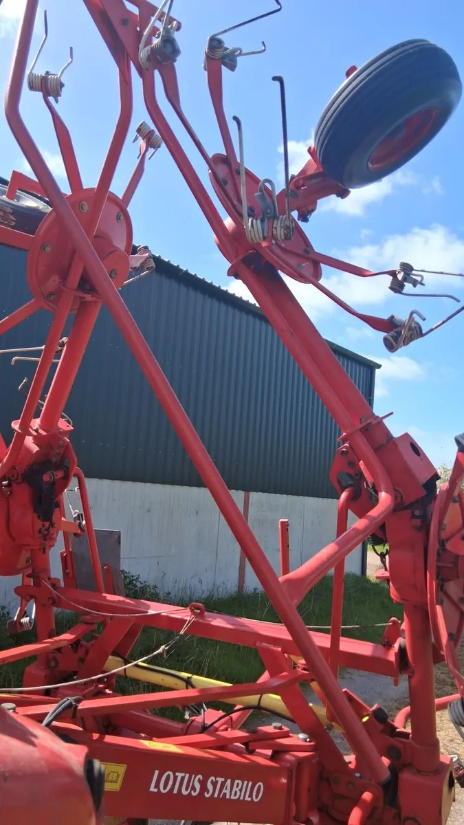 Lely Lotus Tedder - Image 3