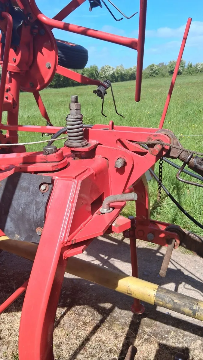 Lely Lotus Tedder - Image 4