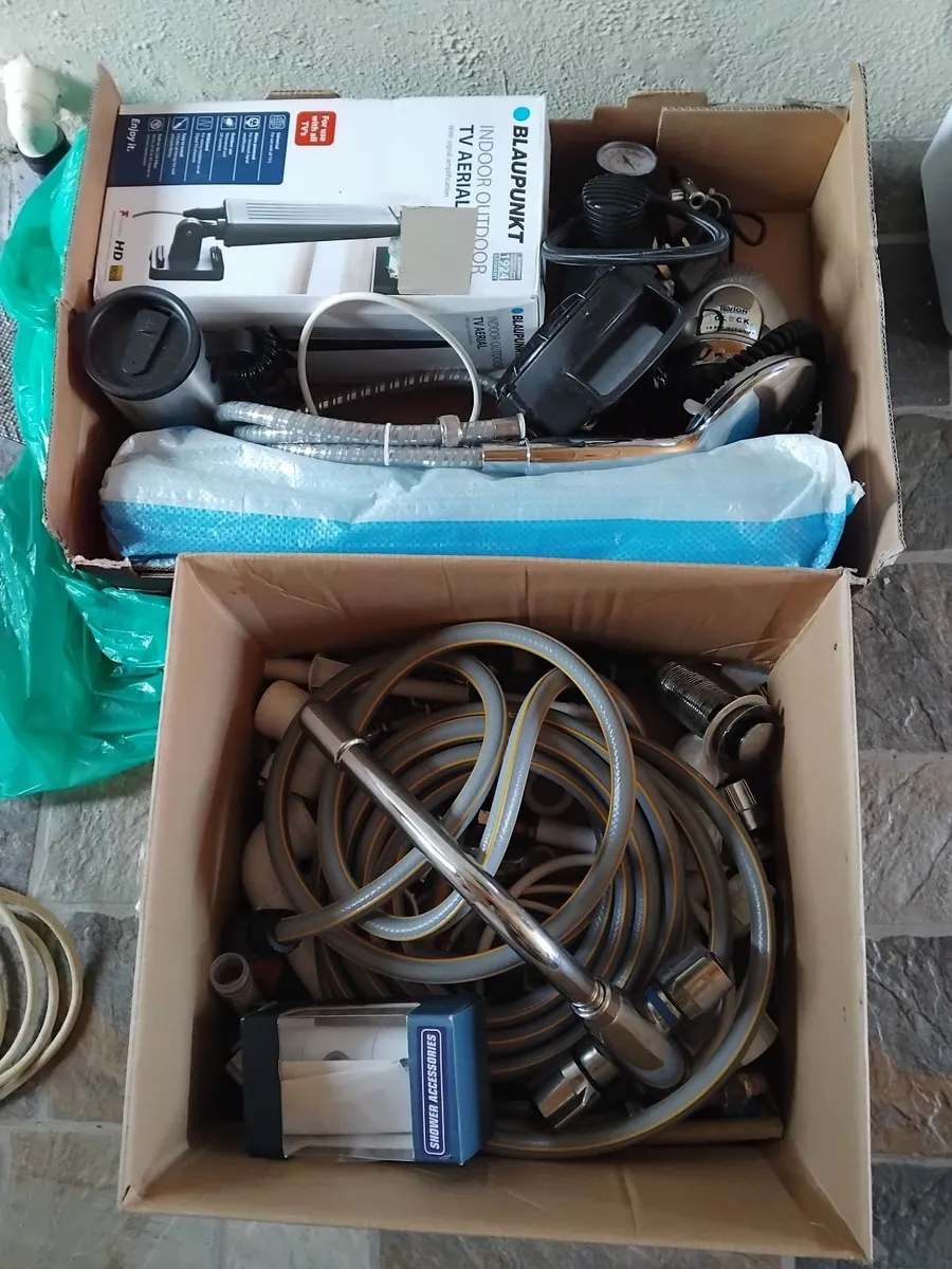 8 useful items( as new) + plumbing fittings( 25+)