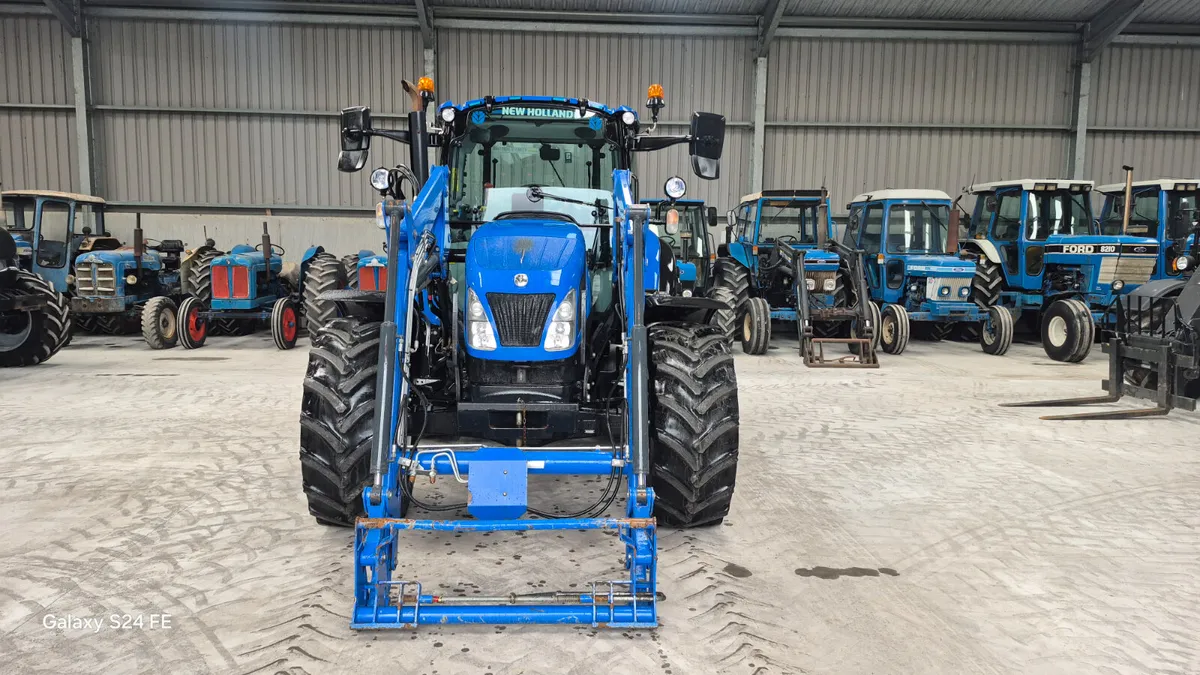 New Holland  T5.105 - Image 2