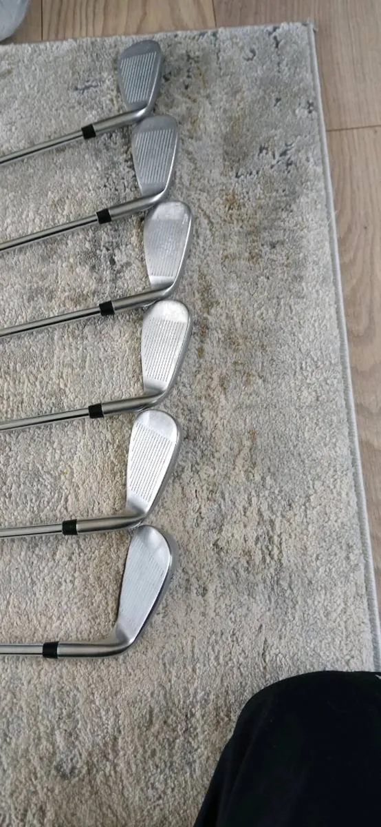 Golf Clubs - Image 1