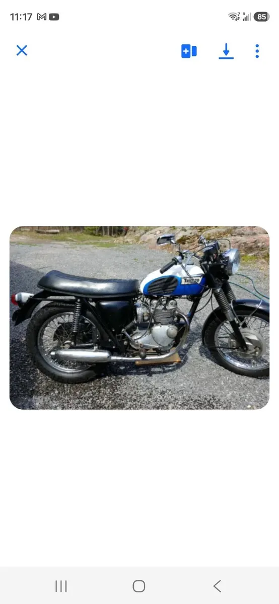 Vintage motorcycle - Image 1