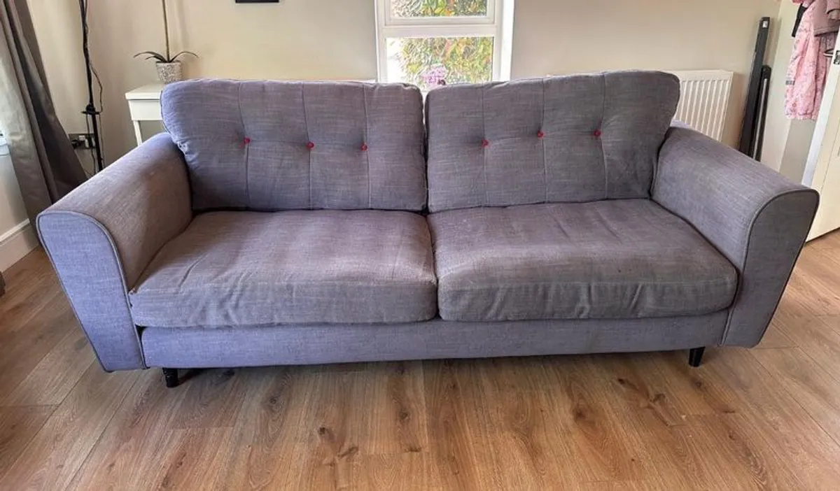3 seater couch - Image 1