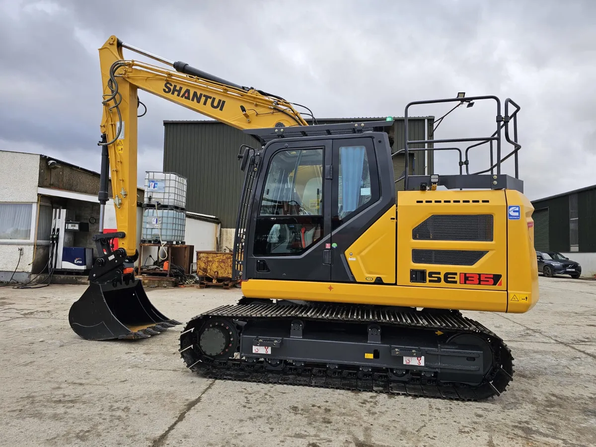SHANTUI SE135-V EXCAVATOR - Image 3