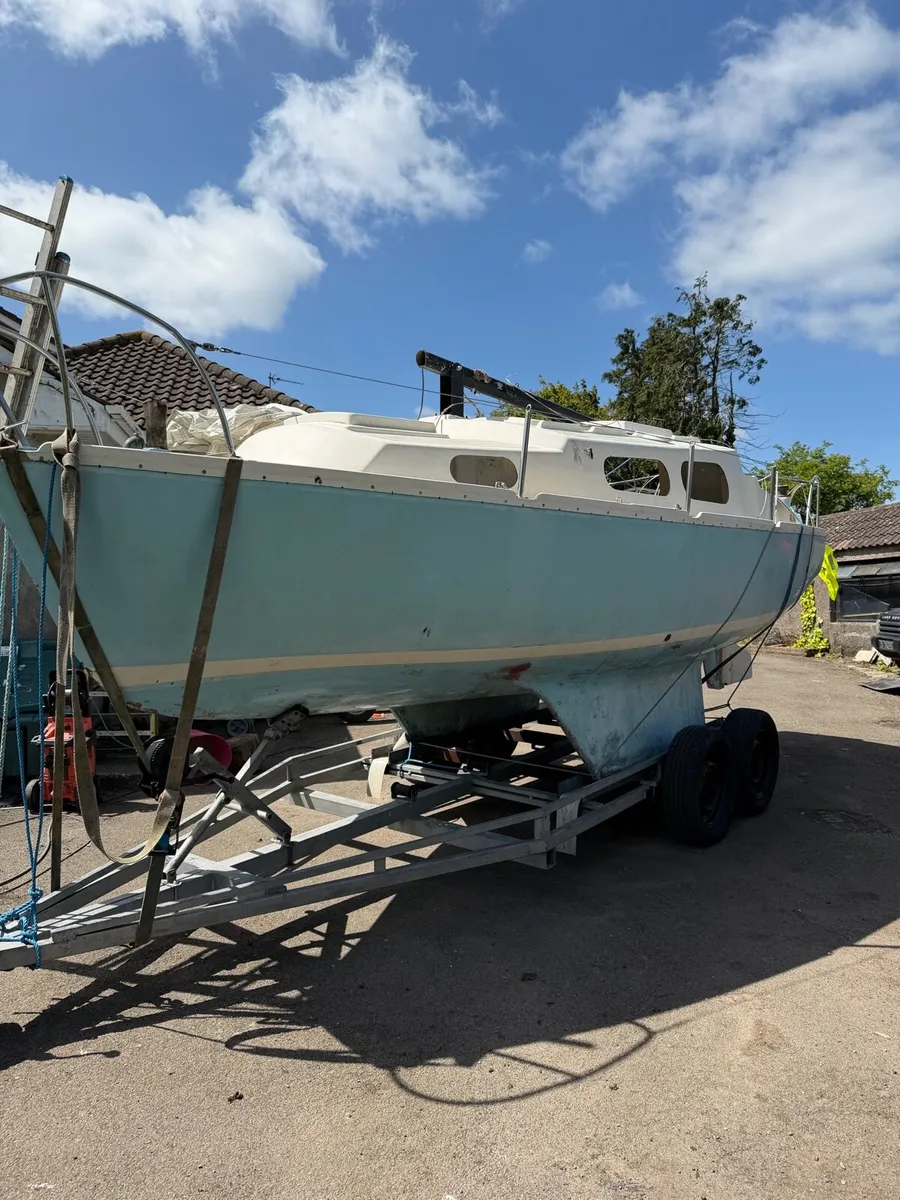 Sail boat - Image 1